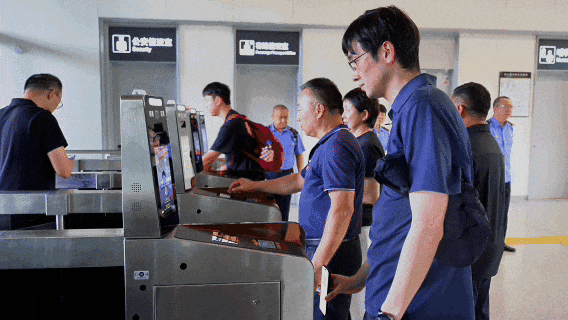 https://oscimg.oschina.net//AiCreationDetail/up-f5d0c6825f9d8d07ed3e423853a3d6cf.gif