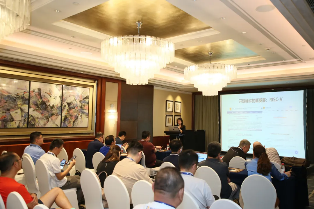 12.RISC-V中国峰会暨RISC-V +AI  国际人才暨开源技术与生态论坛 .png