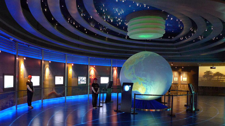 球幕投影互动感受沉浸式观影体验 Osc Mdeditor